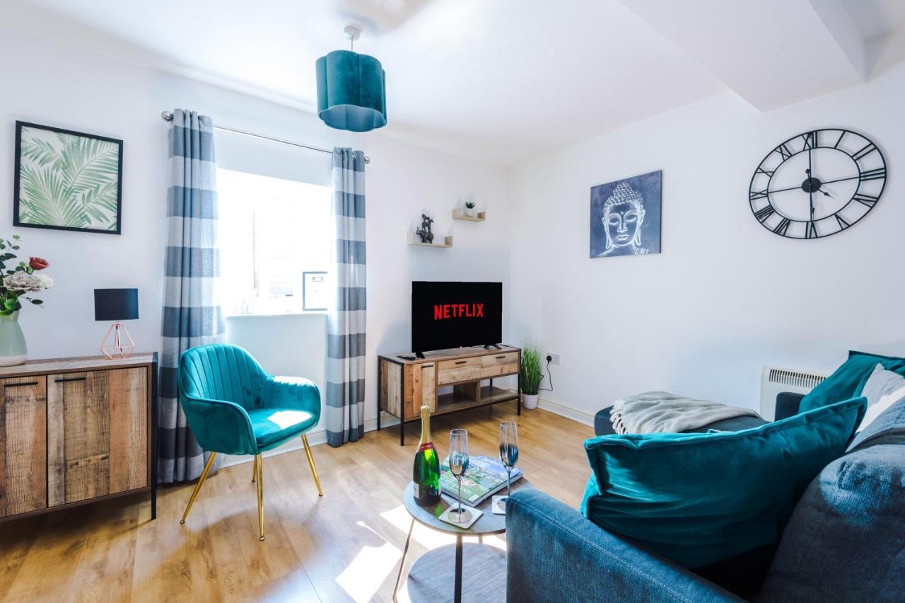 Stylish Chester City Centre Apartment By 53 Degrees Property, Ideal For Couples & Business Professionals - Sleeps 4 Exterior foto