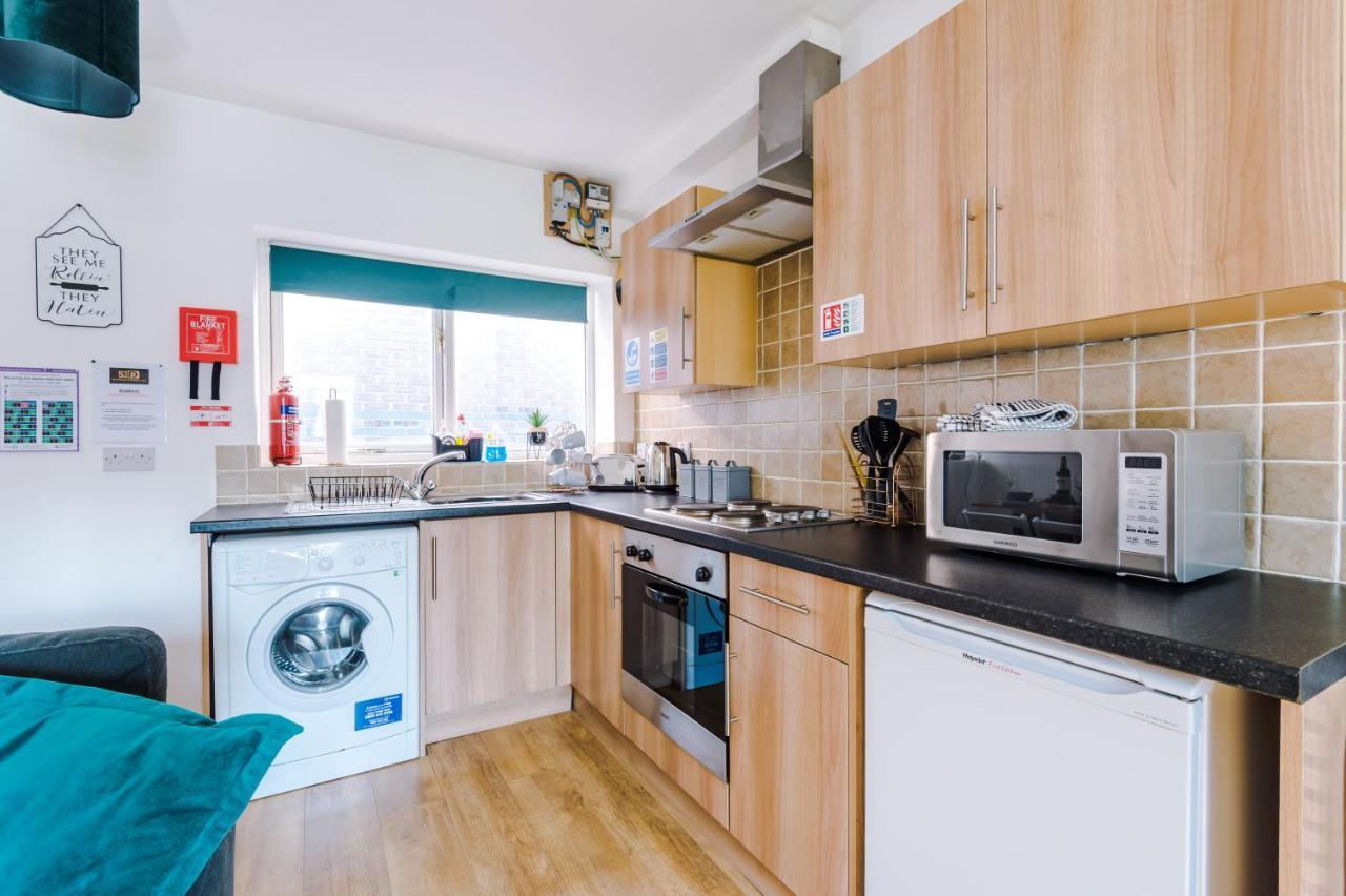 Stylish Chester City Centre Apartment By 53 Degrees Property, Ideal For Couples & Business Professionals - Sleeps 4 Exterior foto