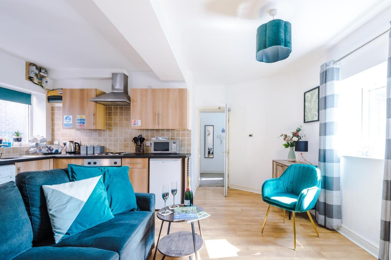 Stylish Chester City Centre Apartment By 53 Degrees Property, Ideal For Couples & Business Professionals - Sleeps 4 Exterior foto