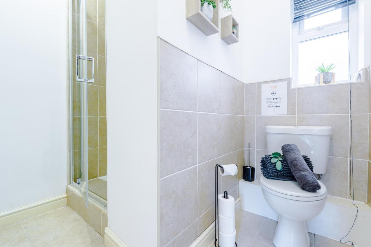 Stylish Chester City Centre Apartment By 53 Degrees Property, Ideal For Couples & Business Professionals - Sleeps 4 Exterior foto